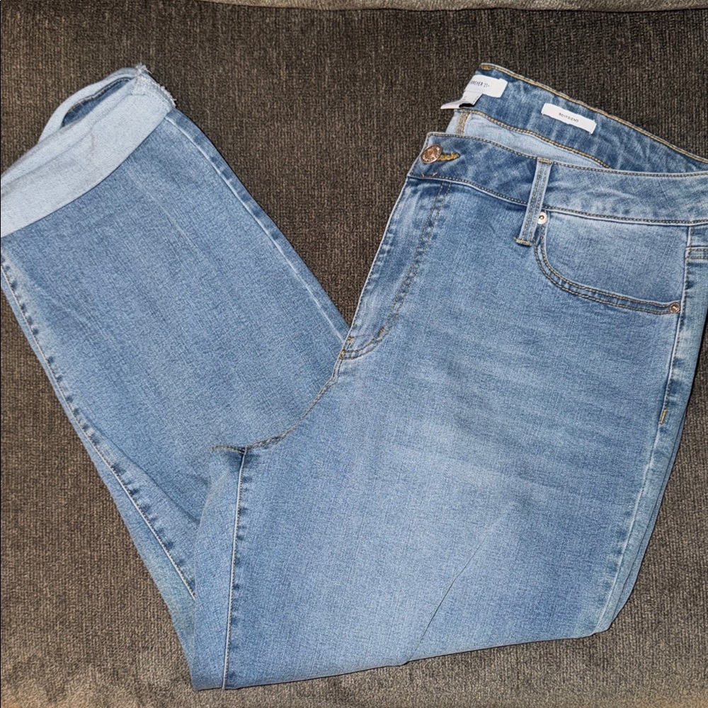 Forever 21 Light Blue Boyfriend Jeans